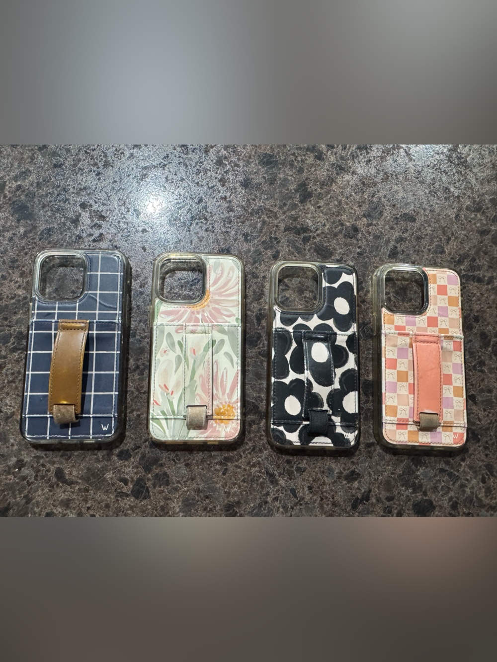 4 iPhone 15 Pro Max Walli Cases